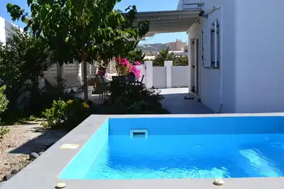 Image de SITUÉ Central, TRÈS PRIVÉ Avec Jacuzzi Et Jardin PRIVÉ Clos