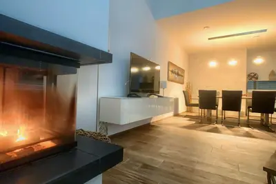 Image de Location-Holidayhouse4You East-Salle de bain privée