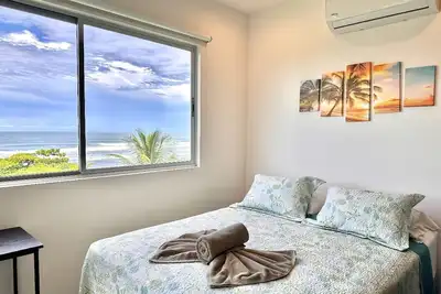 Image de The Wavefront Beachfront Condo
