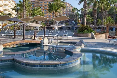 Image de Two bed three bath luxury hotel suit with ocean view.