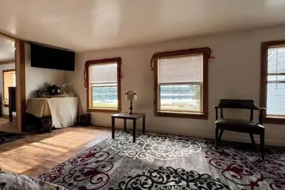 Image de Secluded Melrose Escape with Lake Access