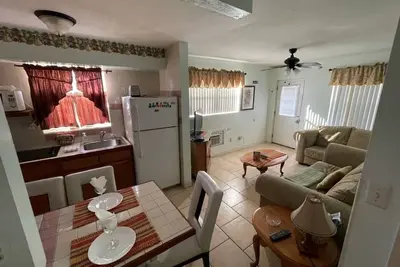Image de Beachy one bedroom condo hotel. 200 yards to Clearwater Beach