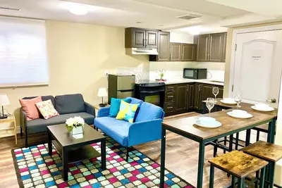 Image de Relaxing 2 Br Basement Residence