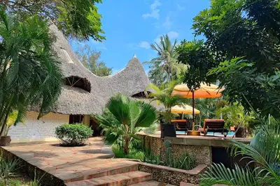 Image de 7 Bedroom Whole Main Vacation Home - \"Forest Dream Resort\"