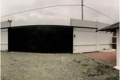 Image de Beautiful Villa at General Villamil 5. 5k