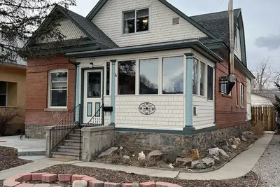 Image de Charming 4 bedroom home on F street- the heart of Salida!