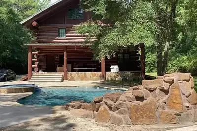 Image de Log Cabin With Trails/Pool/Game Room/Acreage/ Near Houston