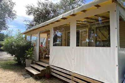 Image de Mobil home neuf haut standing avec terrasse bâchée