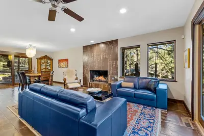 Image de Slippery Rock Vacation Home - sleeps 9