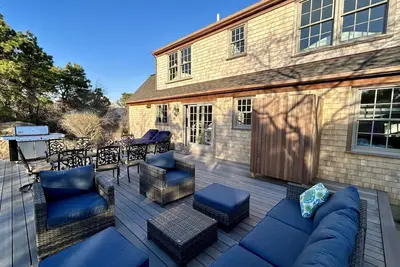 Image de Spacious Nantucket Vacation Home ~1 mile from Surfside Beach & Mid-island center