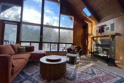 Image de Secluded 8 Acre Cabin Getaway in the Shenandoah Mountains