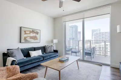Image de Sunlit Brickell 3br w/ Gym, Pool & W/D, nr City Center, by Blueground