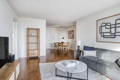 Image de Bright Ues 2br w/ Elevator, Doorman & Gym, nr Central Park, by Blueground