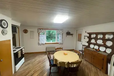 Image de Lovely 4 Br, Hillside Hideaway, Sled Access/Atv