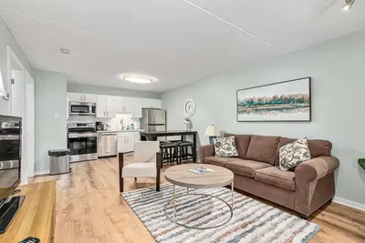 Image de The Nordic - Central Collingwood Condo