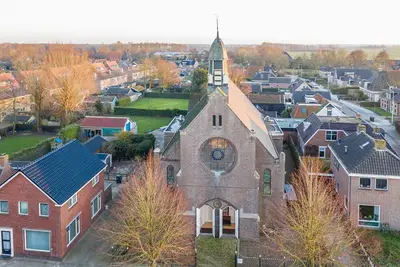 Image de Villa unique à Rinsumageest avec un sauna