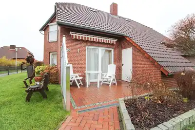 Image de Semi-detached house with garden in a quiet side street in Norddeich
