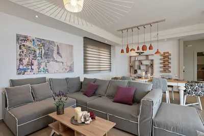 Image de Modern Villa in Mariou With Private Pool
