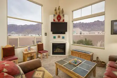 Image de Near Ntl Parks & Town| Pet Friendly | Pool Hot Tub