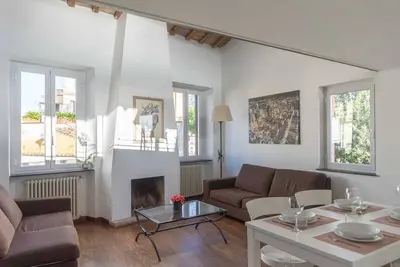 Image de Brand New Attic in Trastevere!