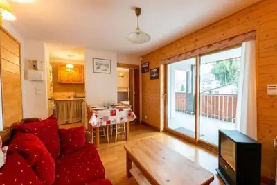 Image de Chaleureux 29m² avec balcon et vue sur le lac