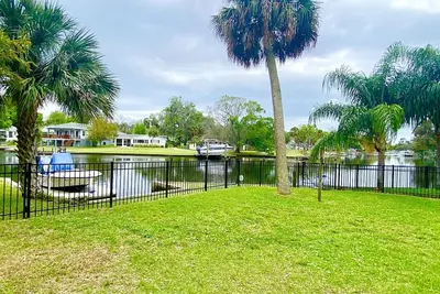 Image de The Little River Cottage-walk to downtown!