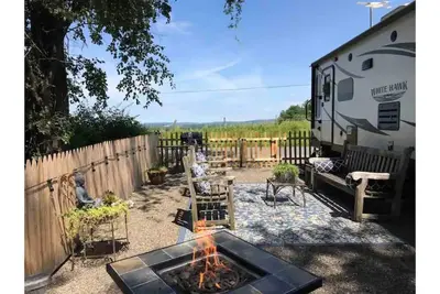 Image de Cozy and private with Mountain View’s