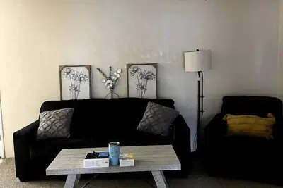 Image de Spacious 3-Bedroom with fast internet and 65\" Tv