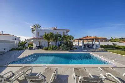 Image de Fantastic villa in a quiet area but close to the beaches
