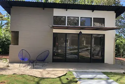 Honeymoon apt with mini fridge and pool view