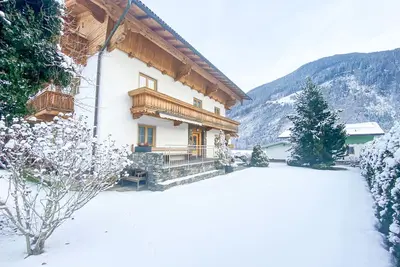 Image de Vacation apartment 5 min to the ski area in Aschau im Zillertal 2nd floor