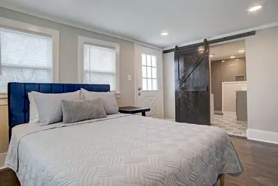 Image de Blue Horizon Retreat- Near Downtown McKinney