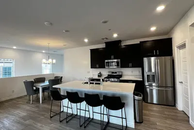 Image de Townhouse in Gated Community