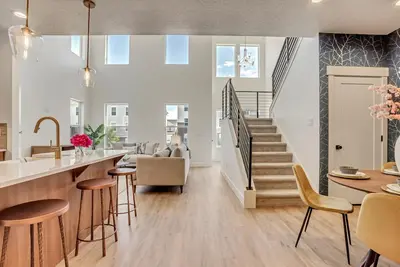 Image de Executive TownHome - Pet-Friendly!