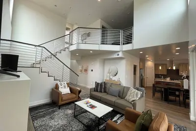 Image de Beautiful New 4 Bedroom Home with views Minutes from Arches