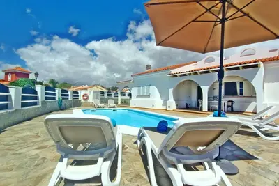 Pleasant house with private pool and a covered barbecue area