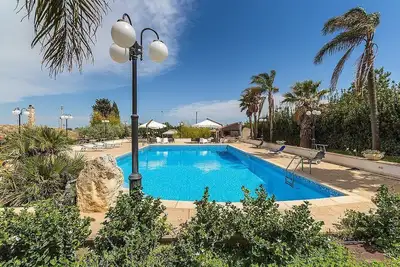 Image de Villa Tormalina: An elegant and welcoming villa in a quiet position, surrounded by the Sicilian countryside, with Free Wi-Fi.