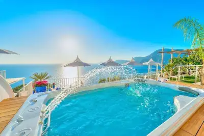 Image de Villa Atena: A charming two-story villa which faces the sun and the sea, with Free Wi-Fi.