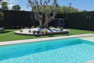 Image de Villa Bacio Piccola: An elegant and welcoming two-story villa situated at a short distance from the Adige river, with Free Wi-Fi.