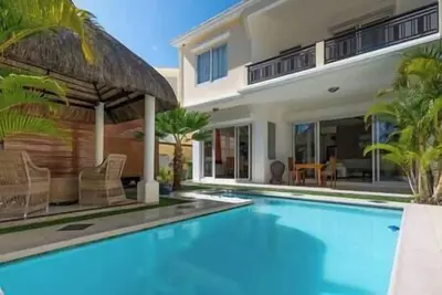 Villa Coin de Mire, 150 m de la plage, piscine