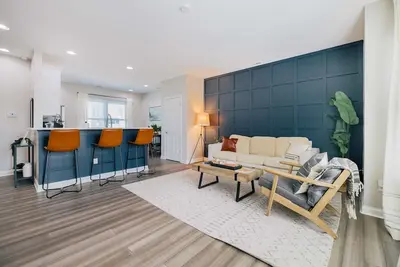 Modern & Hip 2bd Apt in Central Brush Park!