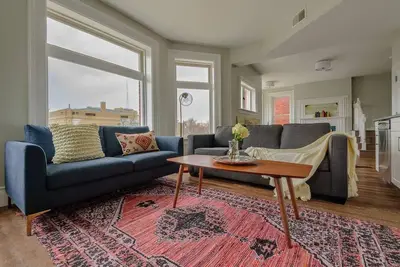 Image de Bright and Spacious Midtown 3bd Getaway Apartments