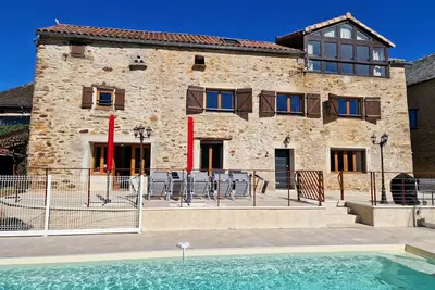 Image de Gîte Enclos de la Rive 15 pers avec piscine privée chauffée