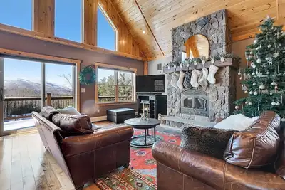 Image de Spruce Cliffs at Timber Creek | 4 Bed, 3 Bath