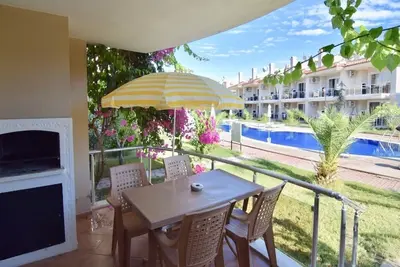 Image de one bedroom apartment in Sunset Beach Club fethiye, private beach, 24/ security