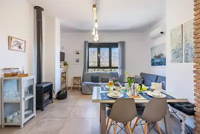 Image de Maison de campagne \"La Parva - Casa Rural Eralta\" avec vue sur les montagnes