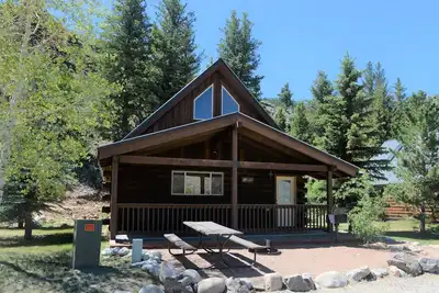 Image de Roomy Taylor Canyon Cabin With Private Fishing Access