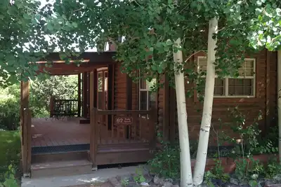 Image de Modern \"Tiny Home\" Style Cabin on Taylor River with Private Fishing Access