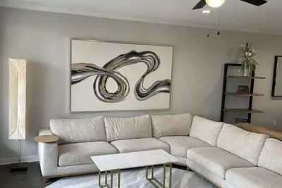 Image de Beautiful new home on Lake Hamilton w/ hot tub