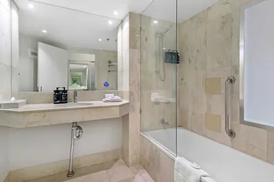 Image de Mantra on View, Surfers Paradise (Level 5)